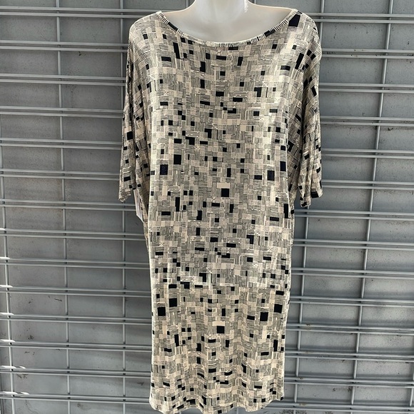 LulaRoe Jersey Geometric Printed Geometric Irma Tunic Top-0919-3 - Picture 6 of 12